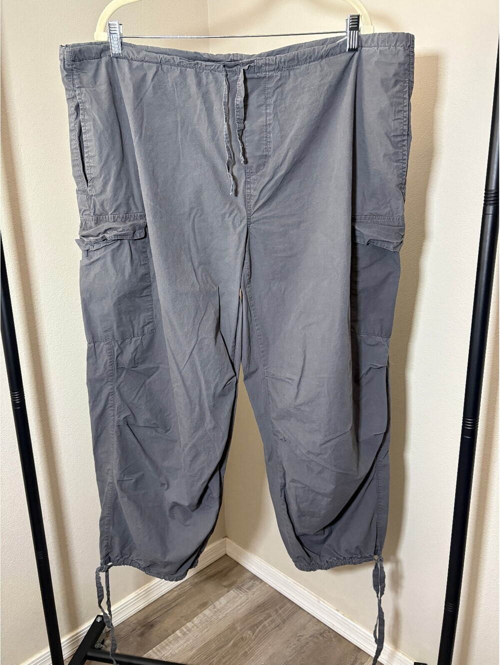 Gray Cargo Pants with Drawstring Hem, XL